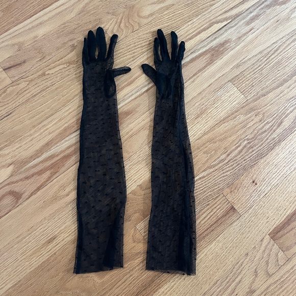 Long mesh polka dot black gloves - Picture 1 of 1